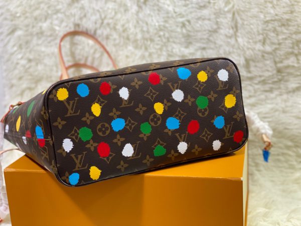 Louis Vuitton Silk Screen Shopping Bag - Image 4