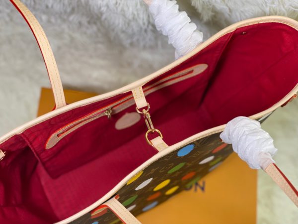 Louis Vuitton Silk Screen Shopping Bag - Image 5