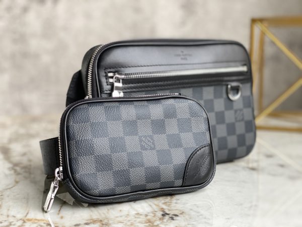 Louis Vuitton Scott Heiger Men's Messenger Bag - Image 5
