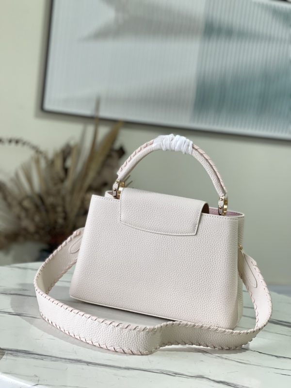 Louis Vuitton Capucines Medium Handbag - White - Image 4