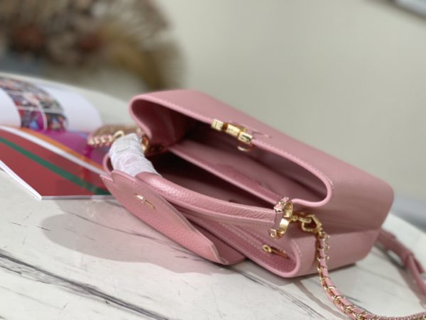 Louis Vuitton Capucines BB Streamer Powder Small Handbag - Image 2