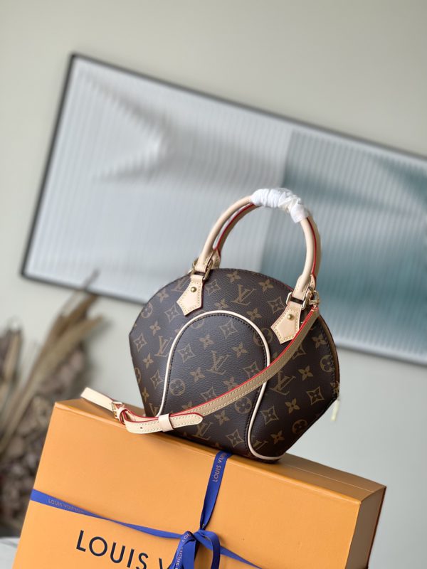 Louis Vuitton Small Ellipse Handbag - Image 9