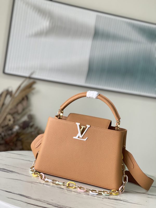 Louis Vuitton Capucines Medium Handbag – Brown