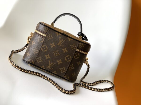 Louis Vuitton Single Vanity Cosmetic Case - Image 4