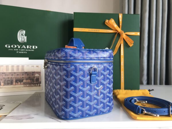 Goyard Muse Cosmetic Bag - Electric Blue - Image 4