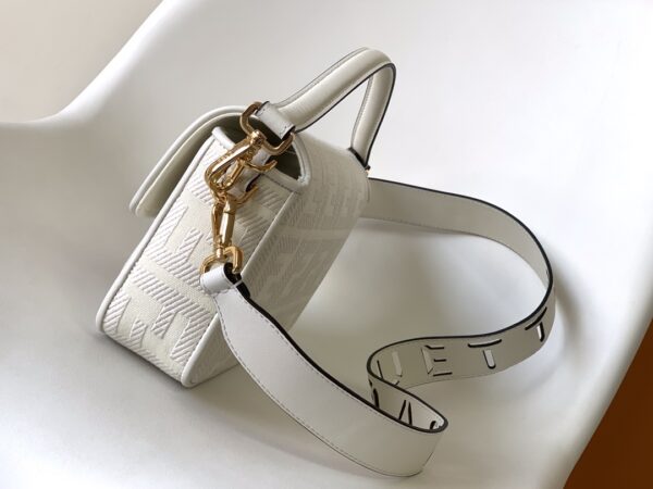 Fendi Baguette Classic Medium Handbag - White - Image 4