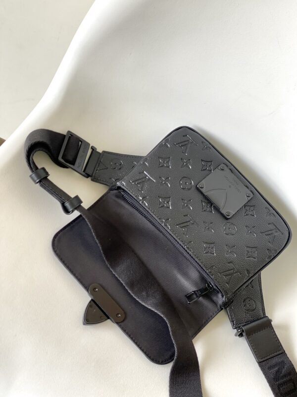 Louis Vuitton S Lock Sling Handbag - Black - Image 3