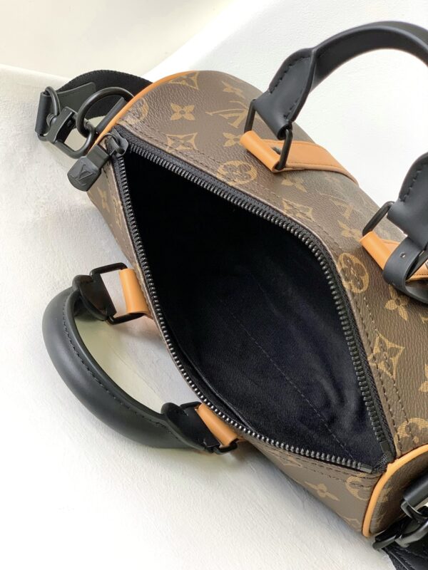 Louis Vuitton Small Keepall 25 Pillow Speedy Bag - Image 3