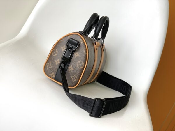Louis Vuitton Small Keepall 25 Pillow Speedy Bag - Image 5