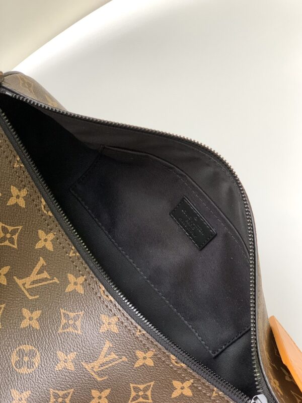 Louis Vuitton Monogram Single Soft Polochon Handbag - Image 2