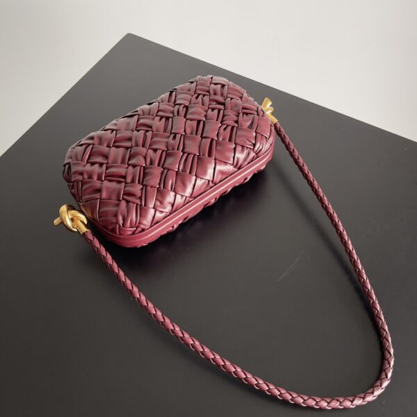 Bottega Veneta Knot Clutch Bag - Maroon - Image 5