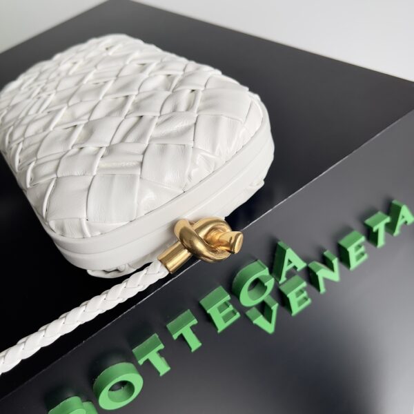 Bottega Veneta Knot Clutch Bag - White - Image 5