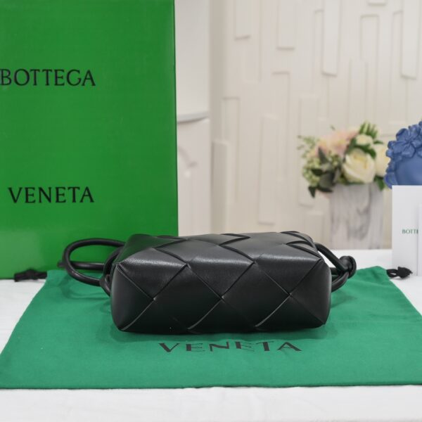 Bottega Veneta Cassette Camera Bag - Black - Image 4