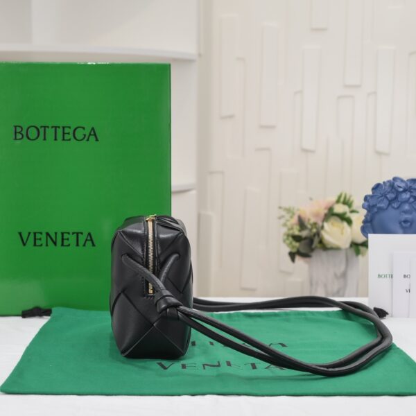 Bottega Veneta Cassette Camera Bag - Black - Image 5