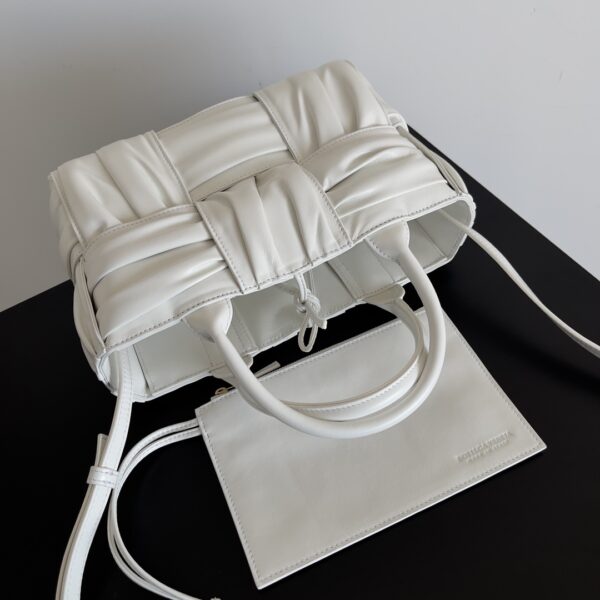 Bottega Veneta Cute Pleated Mini Tote Bag - White - Image 3