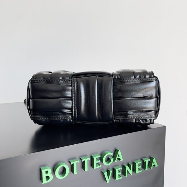 Bottega Veneta Cute Pleated Mini Tote Bag - Black - Image 4