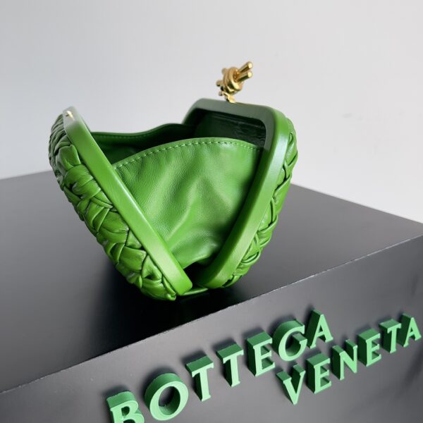 Bottega Veneta Knot Classic Dinner Clutch - Green - Image 3