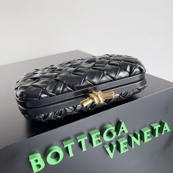 Bottega Veneta Knot Classic Dinner Clutch - Black - Image 5