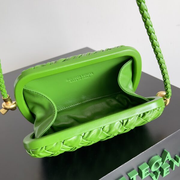 Bottega Veneta Knot Clutch Bag - Green - Image 3