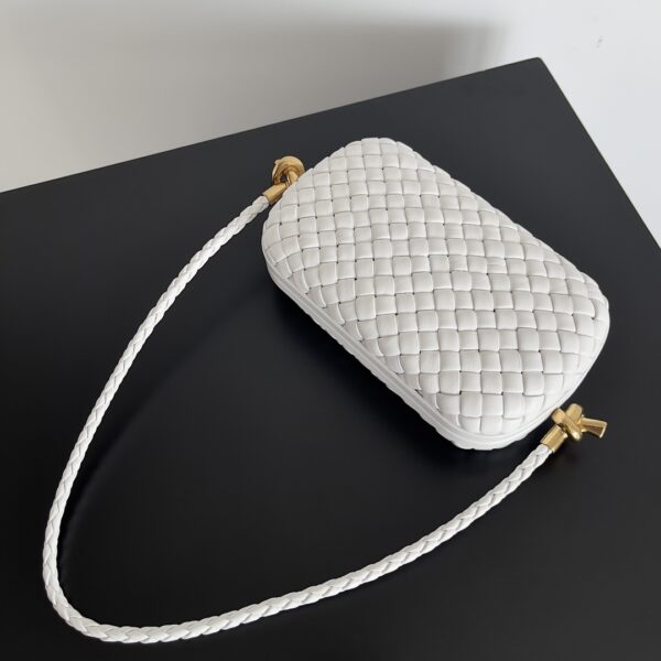 Bottega Veneta Knot Clutch Bag - White - Image 5