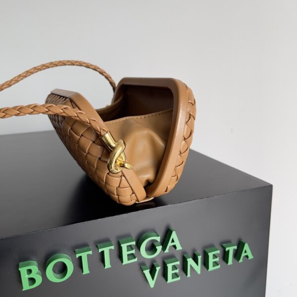 Bottega Veneta Knot Clutch Bag - Brown - Image 2