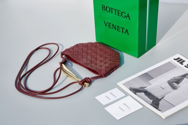 Bottega Veneta Women Intrecciato Bag - Maroon - Image 5