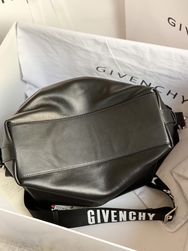 Givenchy Nightingale Calfskin Handbag - Green - Image 3