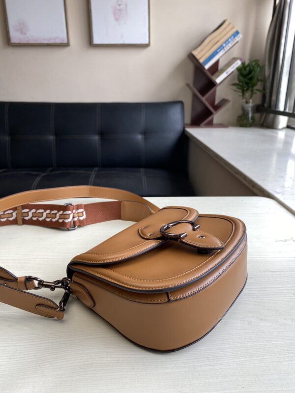 Coach Saddle Shoulder Strap Bag - Brown - Image 4