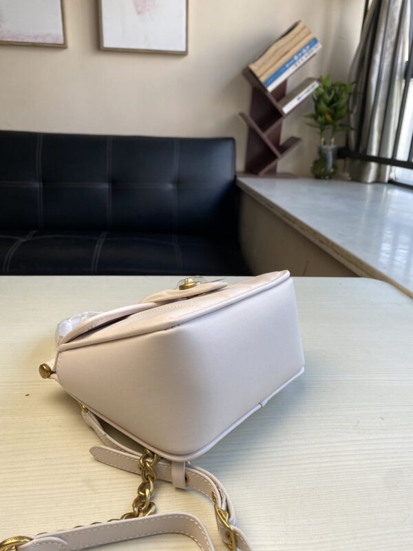 Coach Willis Mini Fat Messenger Handbag - White - Image 4