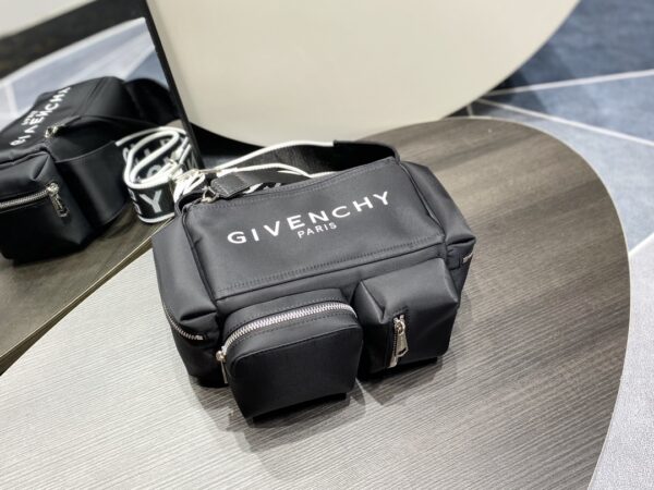 Givenchy Zipper Opening Crossbody Bag - Black - Image 4