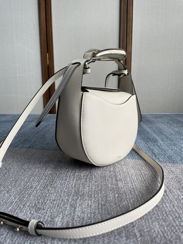 Chloe Kiss Series Handbag - White - Image 5