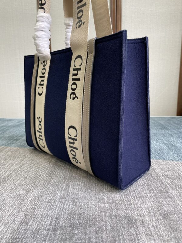 Chloe Woody Medium Tote Bag - Blue - Image 5