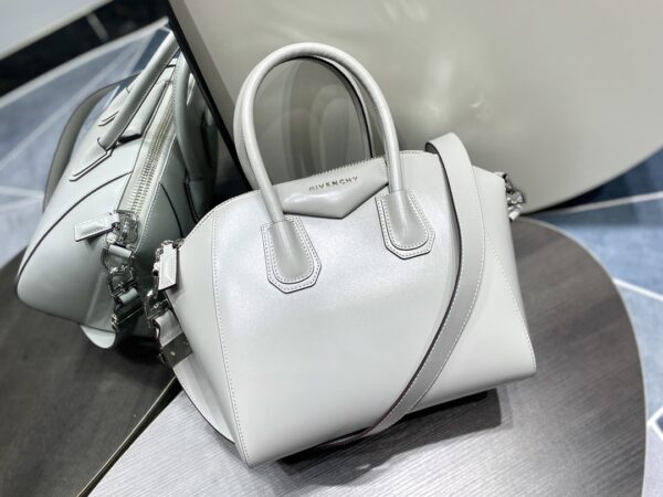 Givenchy Classic Antigona Motorcycle Small Bag - White - Image 2