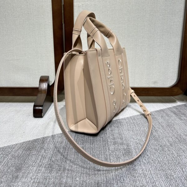 Chloe 22S Woody Medium Tote Bag - Cream - Image 5