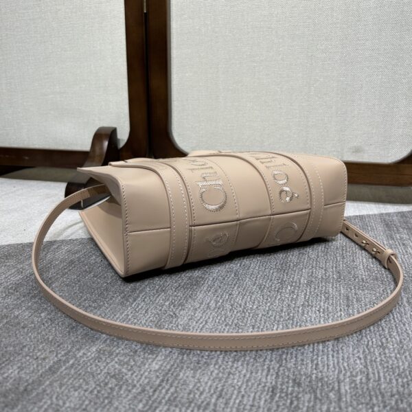 Chloe 22S Woody Small Tote Bag - Cream - Image 4