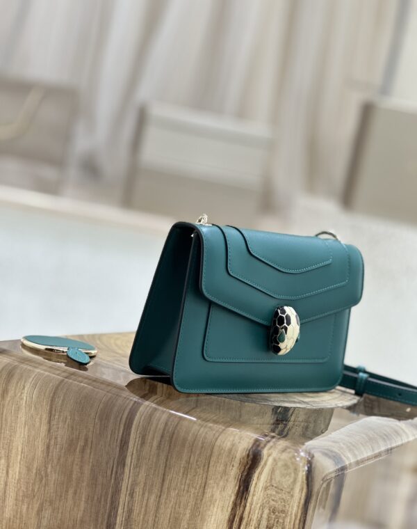 Bulgari Serpenti Forever Shoulder Bag - Emerald - Image 2