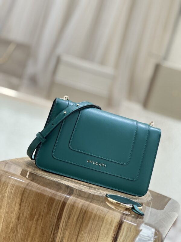 Bulgari Serpenti Forever Shoulder Bag - Emerald - Image 5