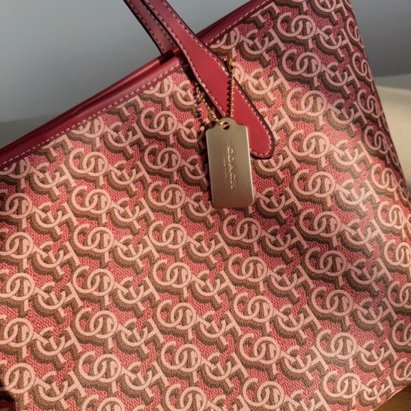 Coach City Buckle Design Tote Bag - Red - Image 4