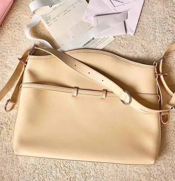 Givenchy Voyou Medium Underarm Bag - Cream - Image 5