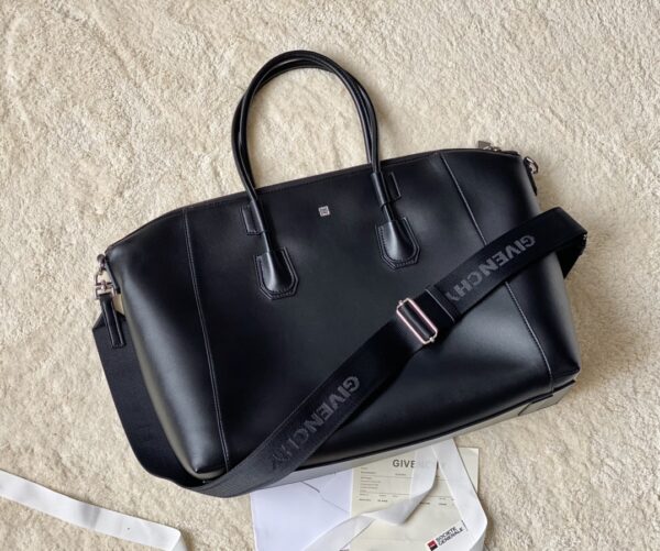 Givenchy Antigona Sport Specific Calf Small Handbag - Black - Image 2