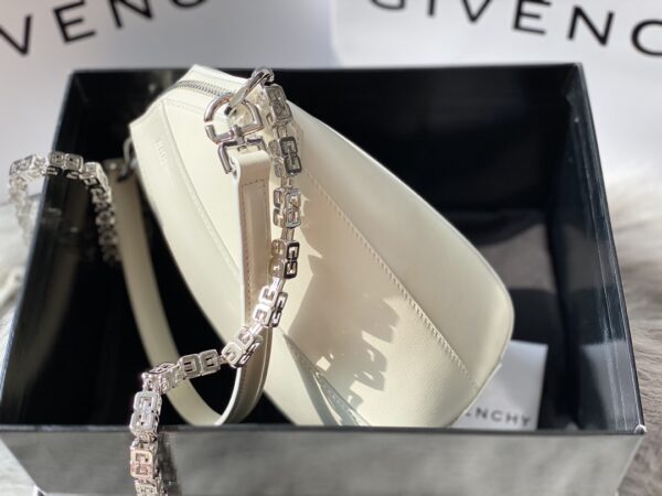 Givenchy Antigona Lock Irregular Chain Bag - White - Image 5