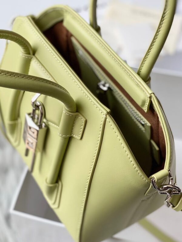 Givenchy G Home Antigona Bag - Green - Image 5