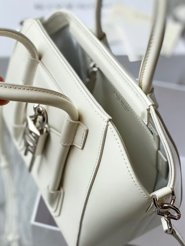 Givenchy G Home Antigona Bag - White - Image 3