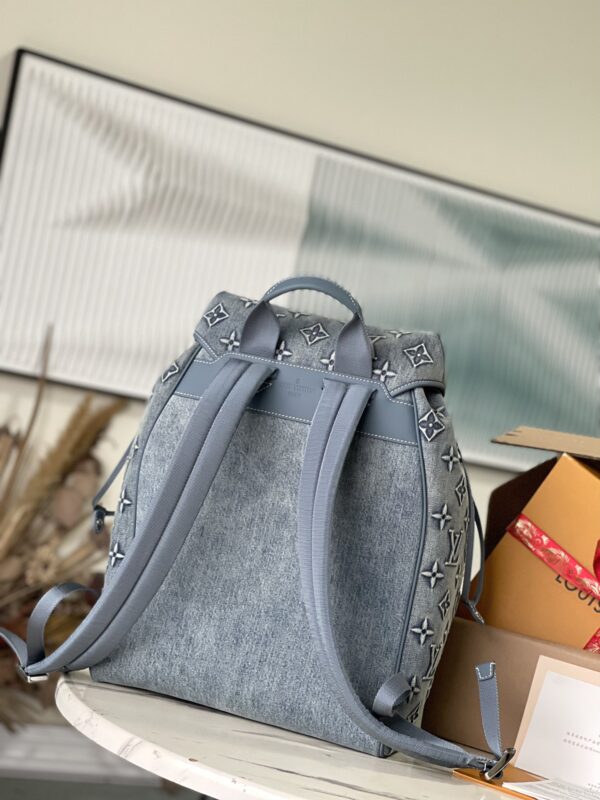 Louis Vuitton Montsouris Backpack - Image 4
